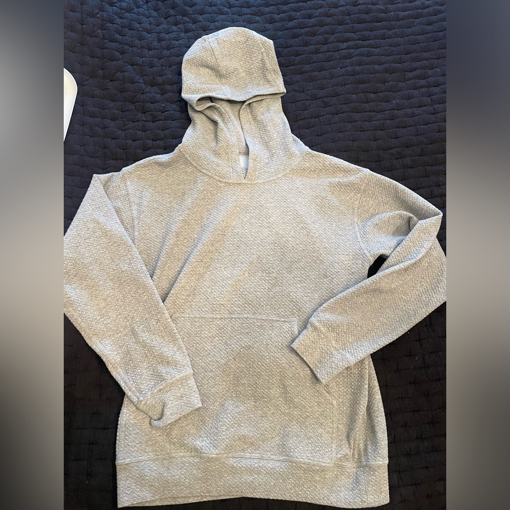 Lululemon men’s sweatshirt